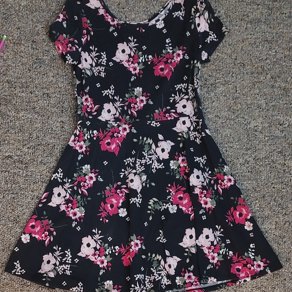 Girls Pink Flutter Sleeve Scoop Neck Mini Dress